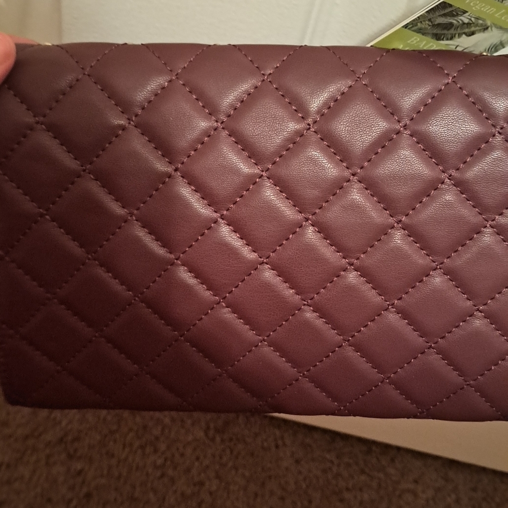 Badgley Mischka Crossbody NWT - Picture 3 of 7